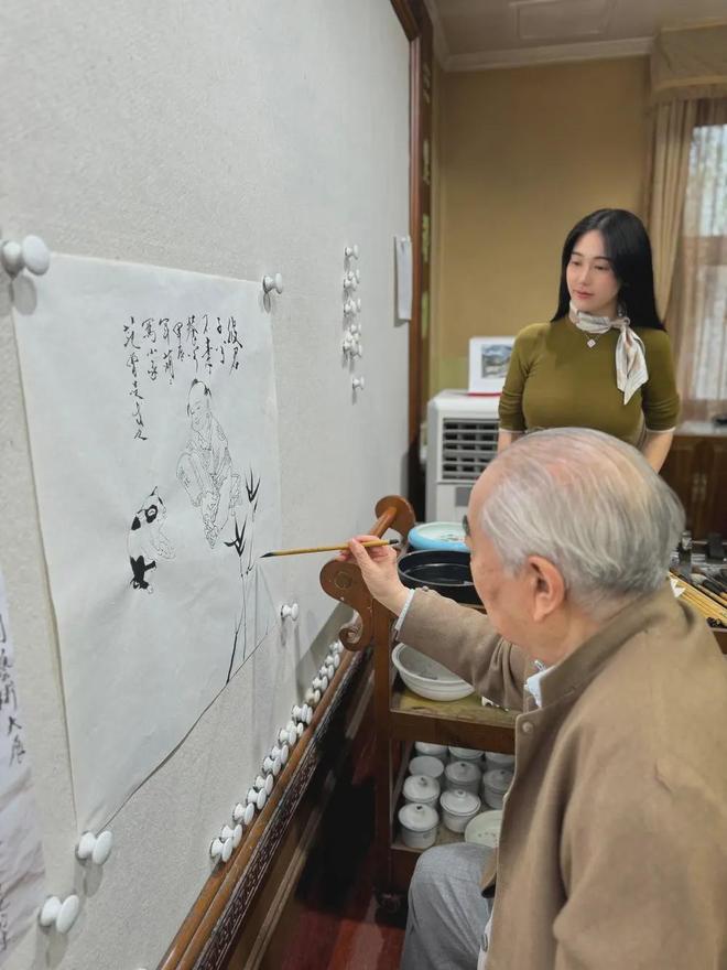 网曝继子与娇妻同伙直播甩卖亲签版画开元棋牌范曾被娇妻卷走20亿后续！(图3)