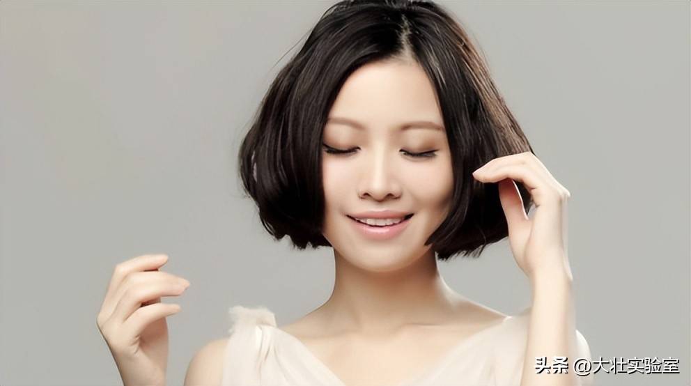 留下最后一张照片躺在病床上面容憔悴开元ky棋牌2015年姚贝娜病逝前(图8)