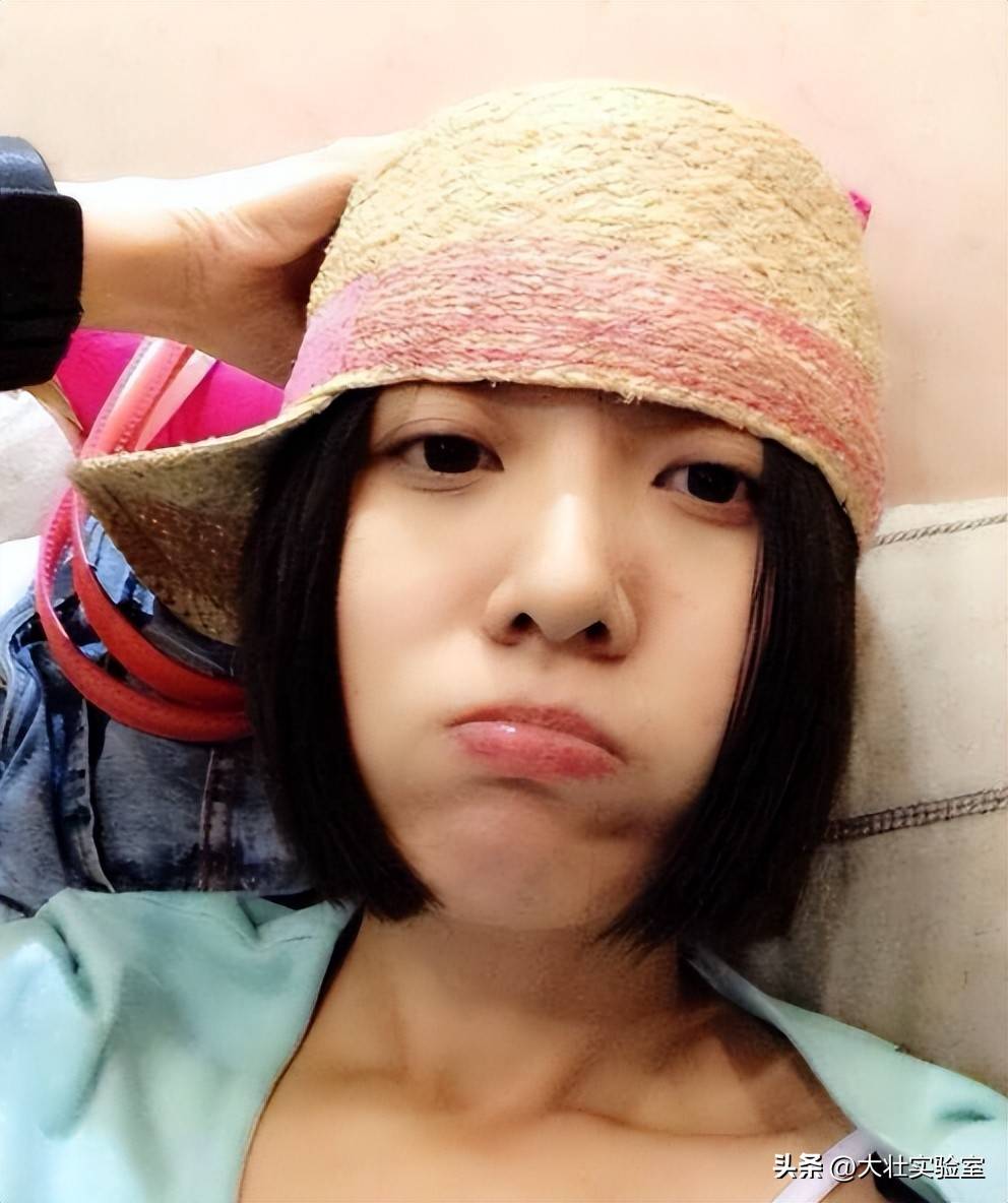 留下最后一张照片躺在病床上面容憔悴开元ky棋牌2015年姚贝娜病逝前(图16)