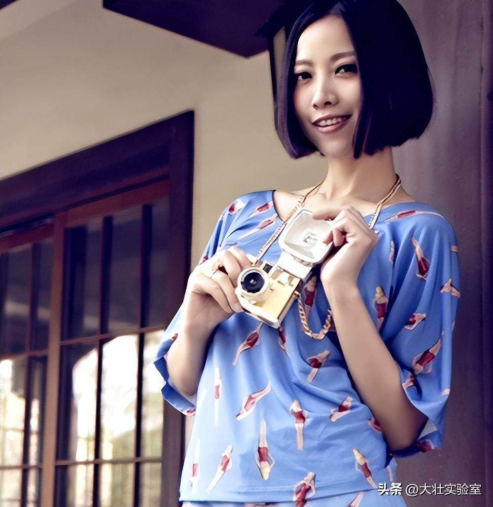 留下最后一张照片躺在病床上面容憔悴开元ky棋牌2015年姚贝娜病逝前(图22)